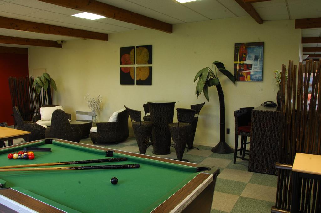Logis Hotel Restaurant Chez Nous Sainte-Croix  Экстерьер фото